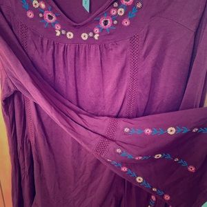 Maroon long sleeve shirt